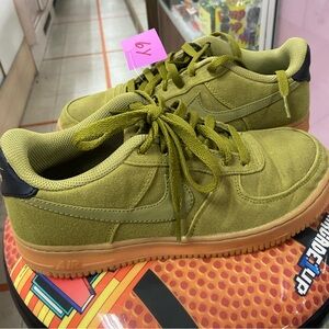 Nike Air Force 1 Premium Low Green Gum